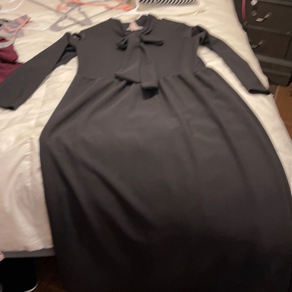 Women’s large black Klassy girl dress w/bow